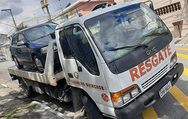 Guincho para carros na Avenida João XXIII