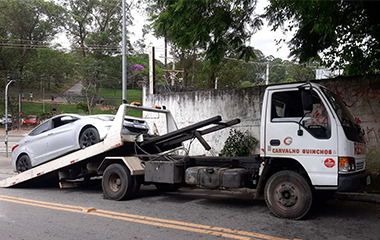 Guincho 24 horas na Avenida João XXIII